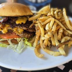 Midtown Tavern - Tavern Burger