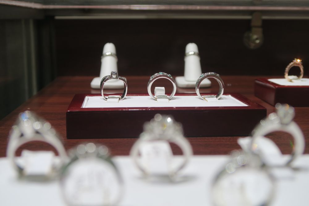 CREST JEWELLERS 13 Reviews Jewellery 470 Granville Street