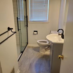 Strickly Repairs - Hallway bathroom