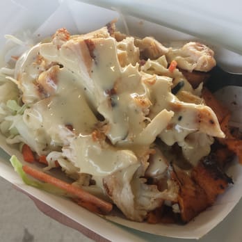 Effortlessly Healthy - Healthy 'trash plate' - grilled chicken, sweet potato hash, coleslaw, avocado sauce - Food Trucks Near Me - rochester, New York