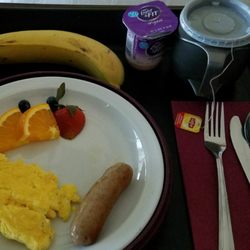 UCHealth Longs Peak Hospital - Healthy breakfast