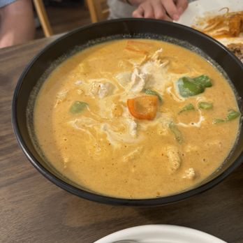 Meyou - Chicken panang curry - Thai Near Me - Webster Groves, Missouri Meyou - Chicken panang curry - Thai Near Me - Webster Groves, Missouri