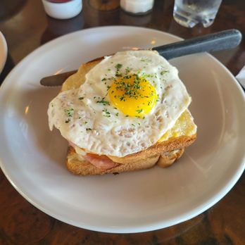 Le Cafe De Paris - Croque Madame - Coffee & Tea Near Me - Orlando, Florida Le Cafe De Paris - Croque Madame - Coffee & Tea Near Me - Orlando, Florida