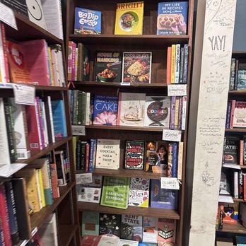 Hicklebee's - Bookstores Near Me - San Jose, California
