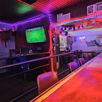 Main Street Tap Room - Lots of lightning for a dive bar! - Sports Bars Near Me - Avon Park, Florida Main Street Tap Room - Lots of lightning for a dive bar! - Sports Bars Near Me - Avon Park, Florida