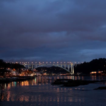 Ponte da Arrábida - Landmarks & Historical Buildings Near Me - Porto, 13