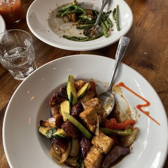 Yes Siam Thai Cafe & Bar - Garlic Green Bean and Spicy Eggplant (vegan with tofu) - Thai Near Me - Seattle, Washington