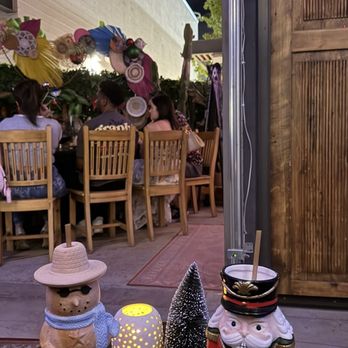 Todo Bien - Mr. Sandman and Ubaes in Toyland - Tiki Bars Near Me - Las Vegas, Nevada Todo Bien - Mr. Sandman and Ubaes in Toyland - Tiki Bars Near Me - Las Vegas, Nevada