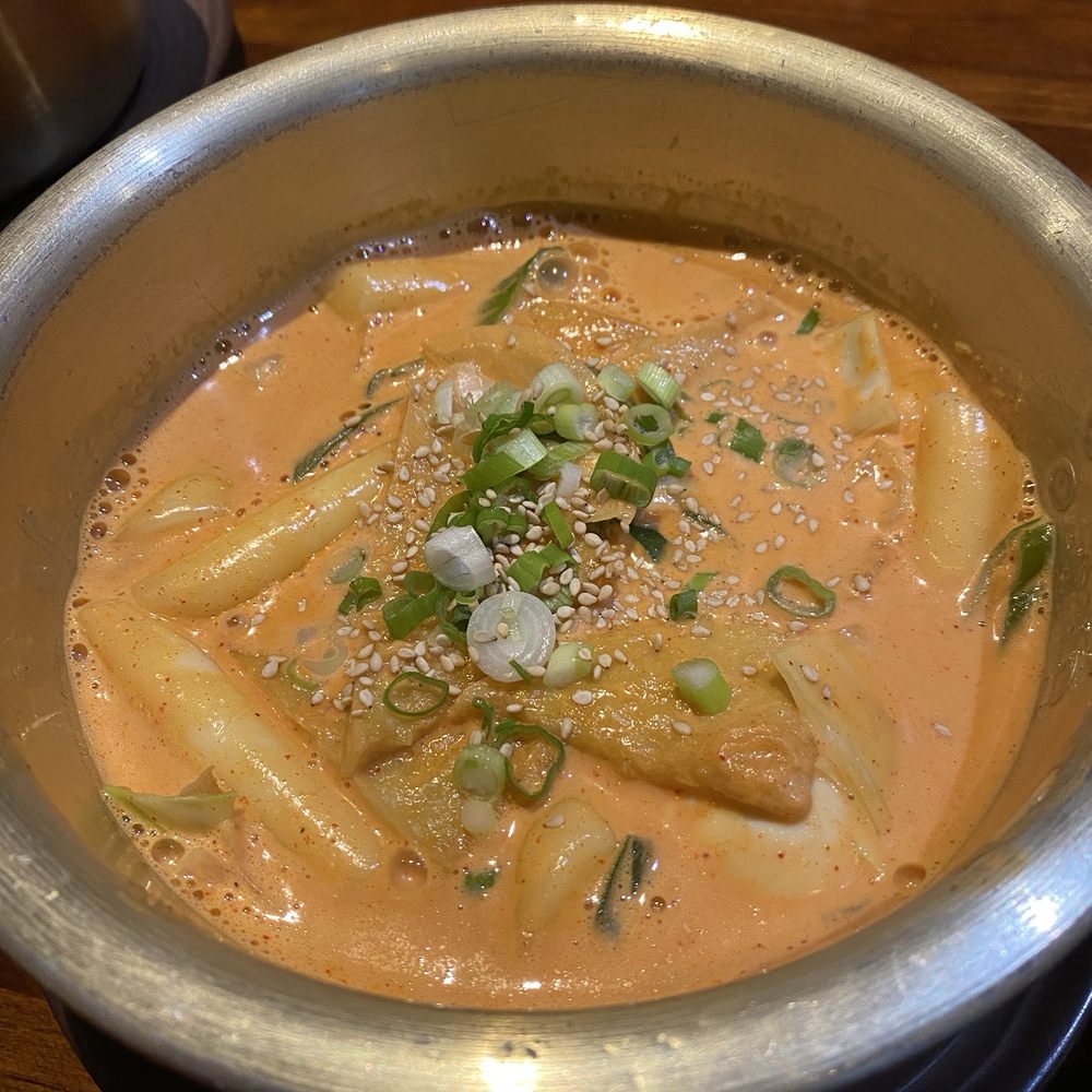 ROSE TTEOK-BOKKI ROSE TTEOK-BOKKI