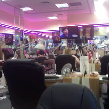 Hollywood Nails - Nail Salon - Nail Salons Near Me - Chesapeake, Virginia