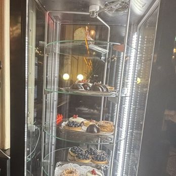 Le Grand Colbert - Dessert glass display - French Near Me - Paris, 75 Le Grand Colbert - Dessert glass display - French Near Me - Paris, 75
