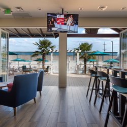 5 O’clock Somewhere Bar & Grill