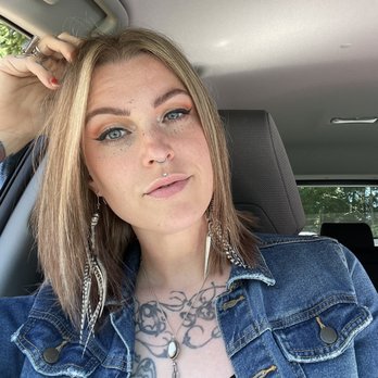 En Vie Salon - Hair Salons Near Me - Everett, Washington