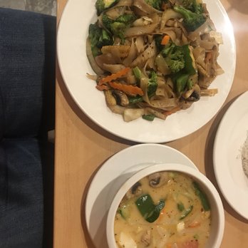 Thai Tasty - Pad see ew and coconut soup - Thai Near Me - Jackson, Mississippi