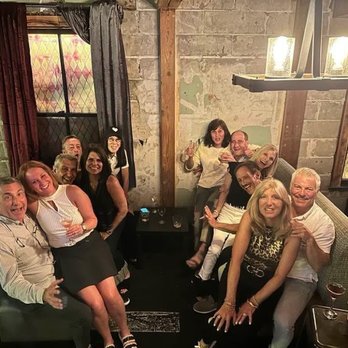 215 speakeasy - Florida snowbirds having a good time at 215 Speakeasy. - Cocktail Bars Near Me - West Palm Beach, Florida
