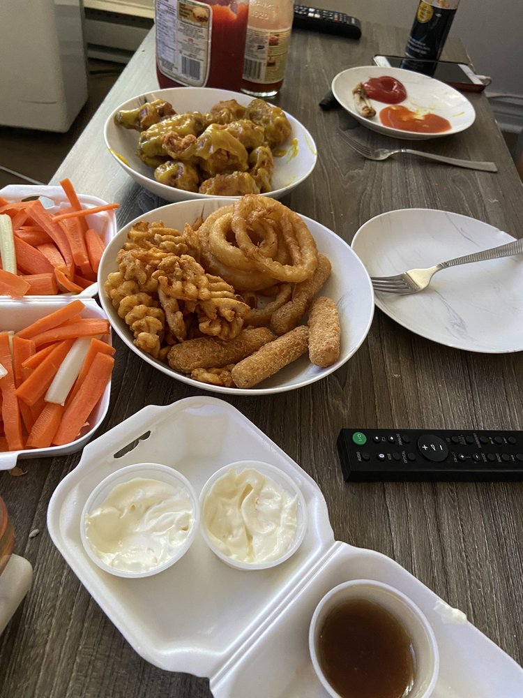 BUFFALOBILL WINGS Updated July 2024 620 90E Avenue, La Salle