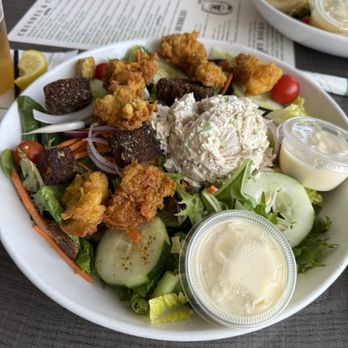Irish Eyes Pub & Restaurant - Chicken Salad and Fried Oyster Salad with Blue Cheese dressing. - Pubs Near Me - Lewes, Delaware Irish Eyes Pub & Restaurant - Chicken Salad and Fried Oyster Salad with Blue Cheese dressing. - Pubs Near Me - Lewes, Delaware