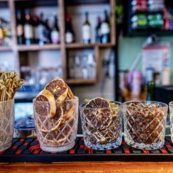 Oliver's Corner Bistro - Bar