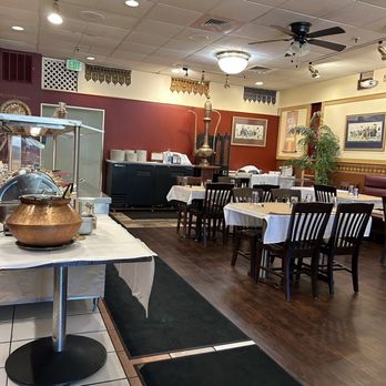 Taj Indian Cuisine - Dining area - Indian Near Me - Boulder, Colorado