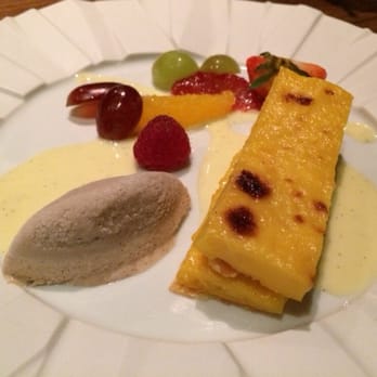 Notting Hill Kitchen - Squashed 'Pastel de Nata' in puddles of vanilla creme - Food Near Me - London, XGL Notting Hill Kitchen - Squashed 'Pastel de Nata' in puddles of vanilla creme - Food Near Me - London, XGL