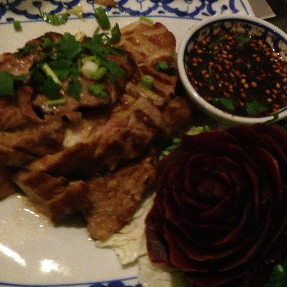 Tawan - Grilled pork with spicy sauce (Mhoy Yang) - Thai Near Me - Antwerp, VAN