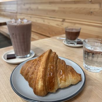 Spinnaker Chocolate - Chocolatiers & Shops Near Me - Seattle, Washington