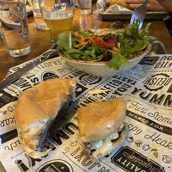 Longtable Beer Cafe - Longtable Burger - Bars Near Me - Middleton, Wisconsin