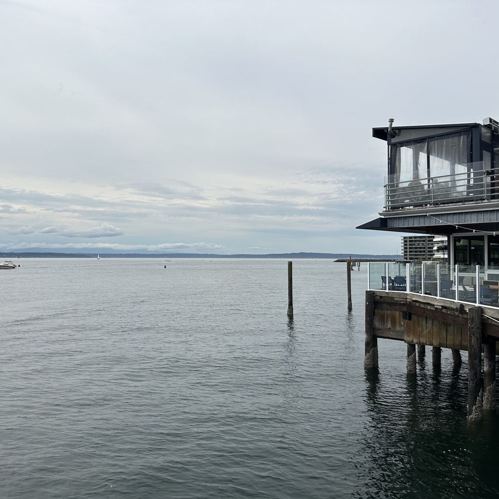Ray's Café - Seafood Near Me - Seattle, Washington Ray's Café - Seafood Near Me - Seattle, Washington