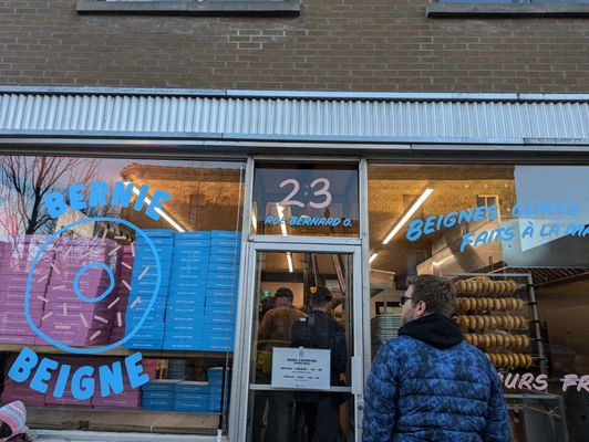 Bernie Beigne by null