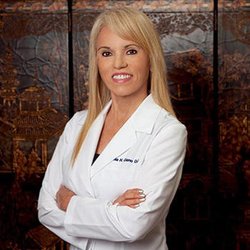 Julia H Ciano, DC - Dr. Julia Ciano