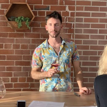 Côte West - Wine Tasting Room Near Me - Oakland, California