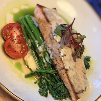 Press Café - Salmon with broccolini - American Near Me - Aledo, Texas