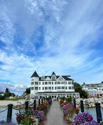 Hotel Iroquois by null