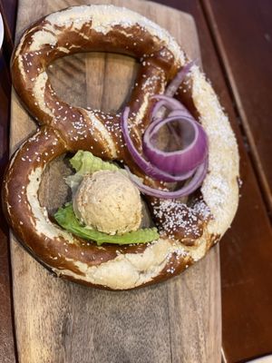 Max Bratwurst und Bier by null