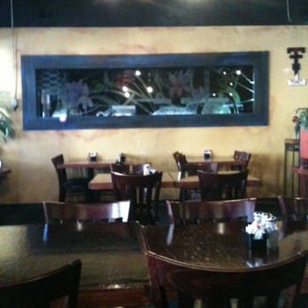 Anna's Mexican Restaurant - Nice clean dining room. - Mexican Near Me - Lubbock, Texas