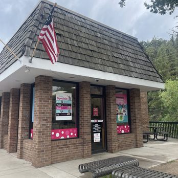 Baskin-Robbins - Ice Cream & Frozen Yogurt Near Me - Evergreen, Colorado Baskin-Robbins - Ice Cream & Frozen Yogurt Near Me - Evergreen, Colorado