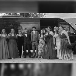 Deluxe Rides - Medina Prom May 2023