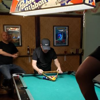 Honolulu Tavern - Dive Bars Near Me - Honolulu, Hawaii Honolulu Tavern - Dive Bars Near Me - Honolulu, Hawaii