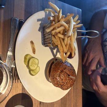 Yard House - truffle cheese burger - Vegetarian Near Me - San Diego, California Yard House - truffle cheese burger - Vegetarian Near Me - San Diego, California