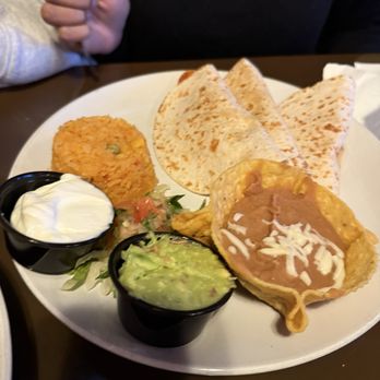 Sammy's Mexican Grill and bar - Quesadillas Dinner - Mexican Near Me - Roselle, Illinois Sammy's Mexican Grill and bar - Quesadillas Dinner - Mexican Near Me - Roselle, Illinois