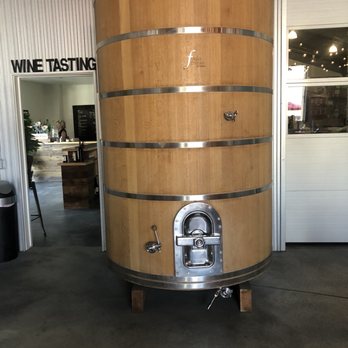 Tin City Cider - Cideries Near Me - Paso Robles, California Tin City Cider - Cideries Near Me - Paso Robles, California