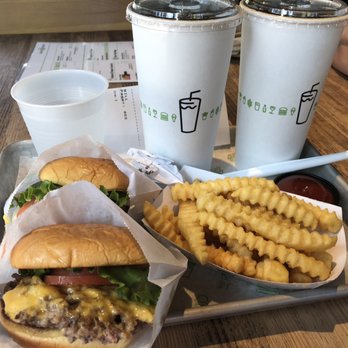 Shake Shack I-Drive - Ice Cream & Frozen Yogurt Near Me - Orlando, Florida Shake Shack I-Drive - Ice Cream & Frozen Yogurt Near Me - Orlando, Florida