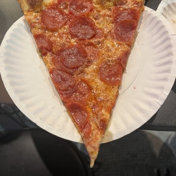 Joe's Pizza - Pepperoni - Pizza Near Me - Miami, Florida