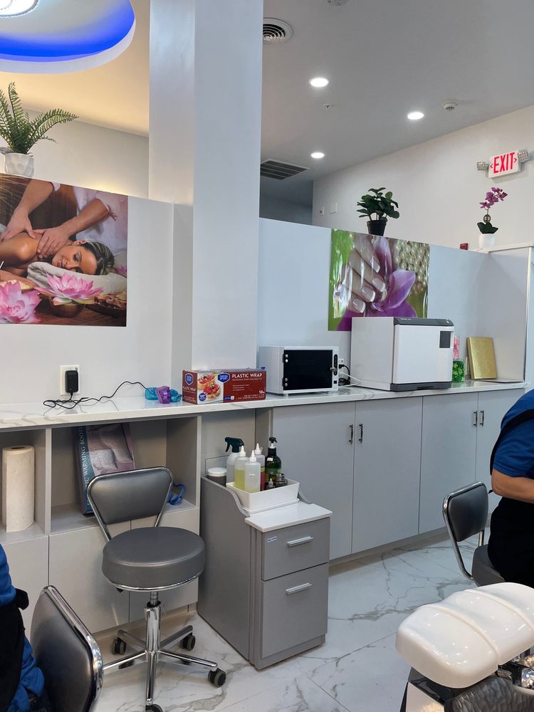 ANNIE’S NAIL SPA Updated October 2024 23 Photos & 16 Reviews 151