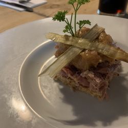 The Lindsey Rose - Shredded ham hock, rhubarb chutney