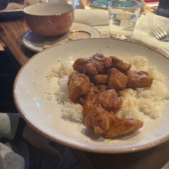 Lazy Dog Restaurant & Bar - Breakfast & Brunch Near Me - Northbrook, Illinois
