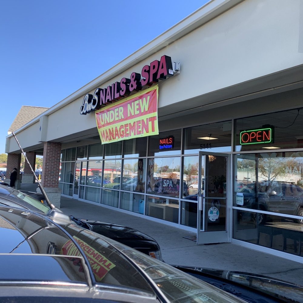 Bee's Nail Salon, My first experience was excellent! The salon is beautiful, clean and modern... they speak great English! Bee's Nail Salon, My first experience was excellent! The salon is beautiful, clean and modern... they speak great English!