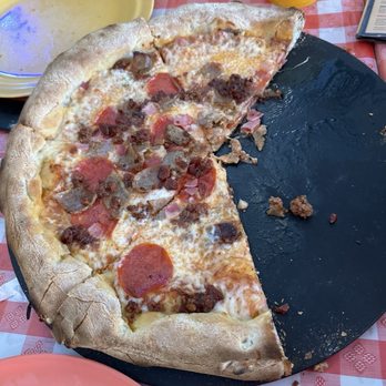 Il Ponte Vecchio Pizzeria - Pizza Near Me - Sunny Isles Beach, Florida