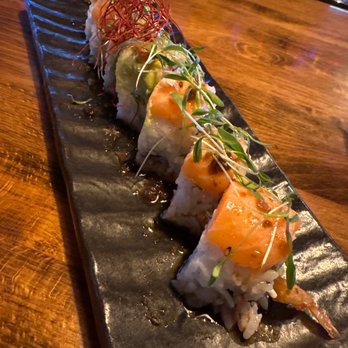El Pez - Laura's roll - Sushi Bars Near Me - San Diego, California El Pez - Laura's roll - Sushi Bars Near Me - San Diego, California