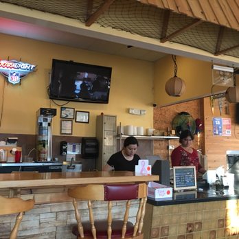Crackin Crawfish - Cajun/Creole Near Me - Charlotte, North Carolina